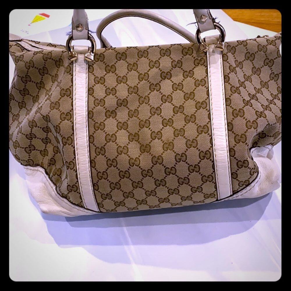 Gucci medium tote with top handles